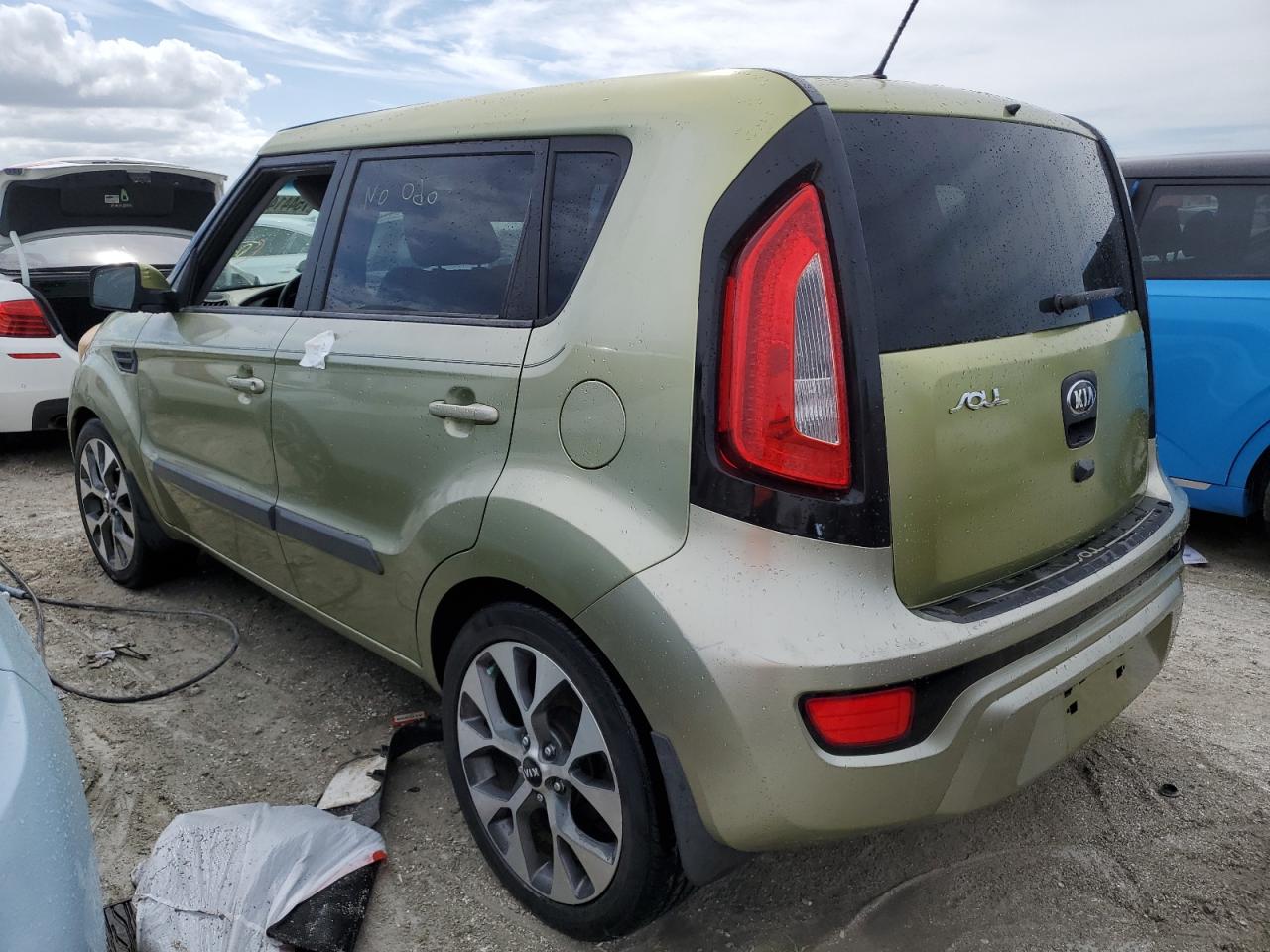 Lot #2950308027 2013 KIA SOUL +