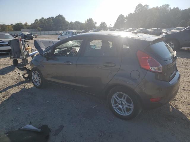 VIN 3FADP4EJ8JM127864 2018 FORD FIESTA no.2