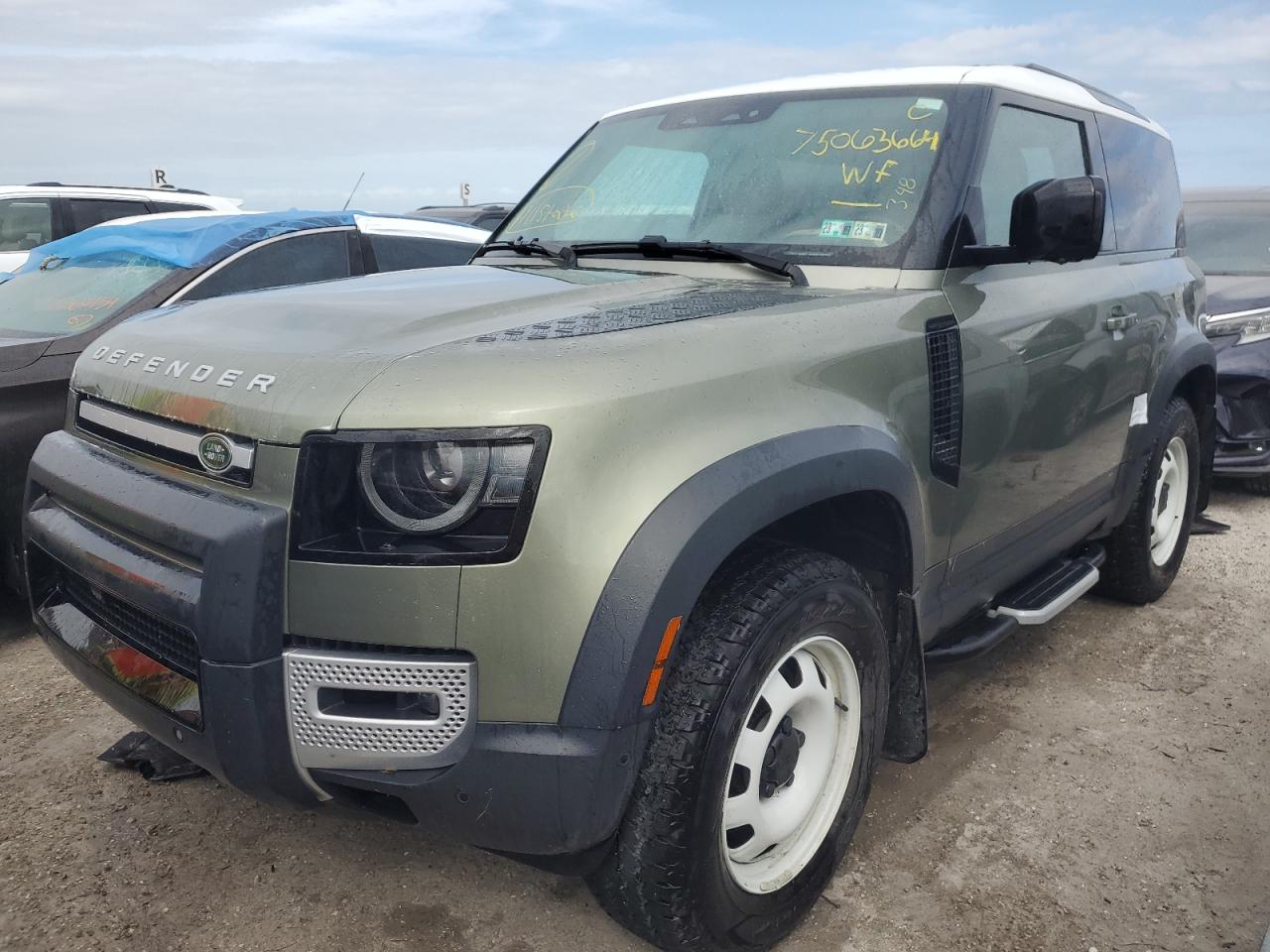 Land Rover Defender 2023 90 S