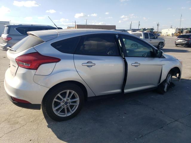 FORD FOCUS SE 2018 silver  gas 1FADP3K2XJL279296 photo #4