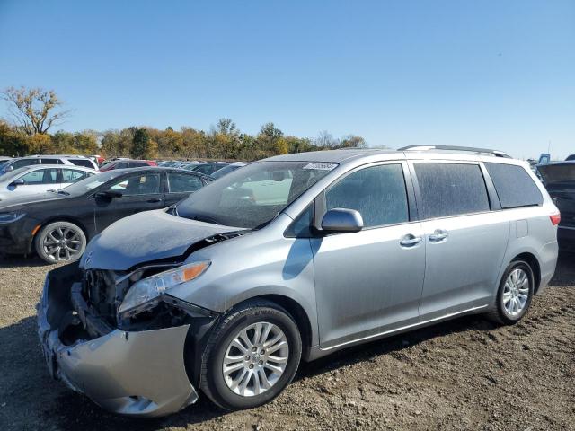 2015 TOYOTA SIENNA XLE 2015