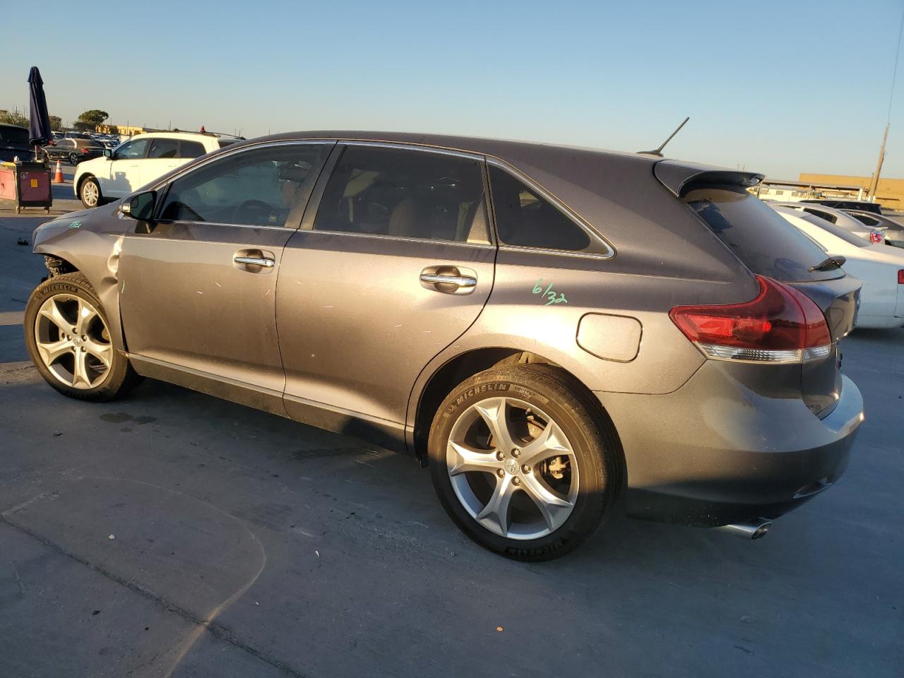 Lot #2976921598 2014 TOYOTA VENZA LE