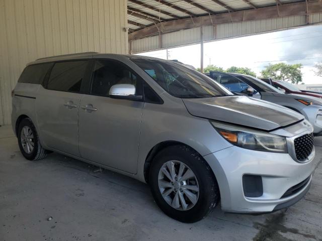 VIN KNDMB5C13F6075178 2015 KIA Sedona, LX no.4