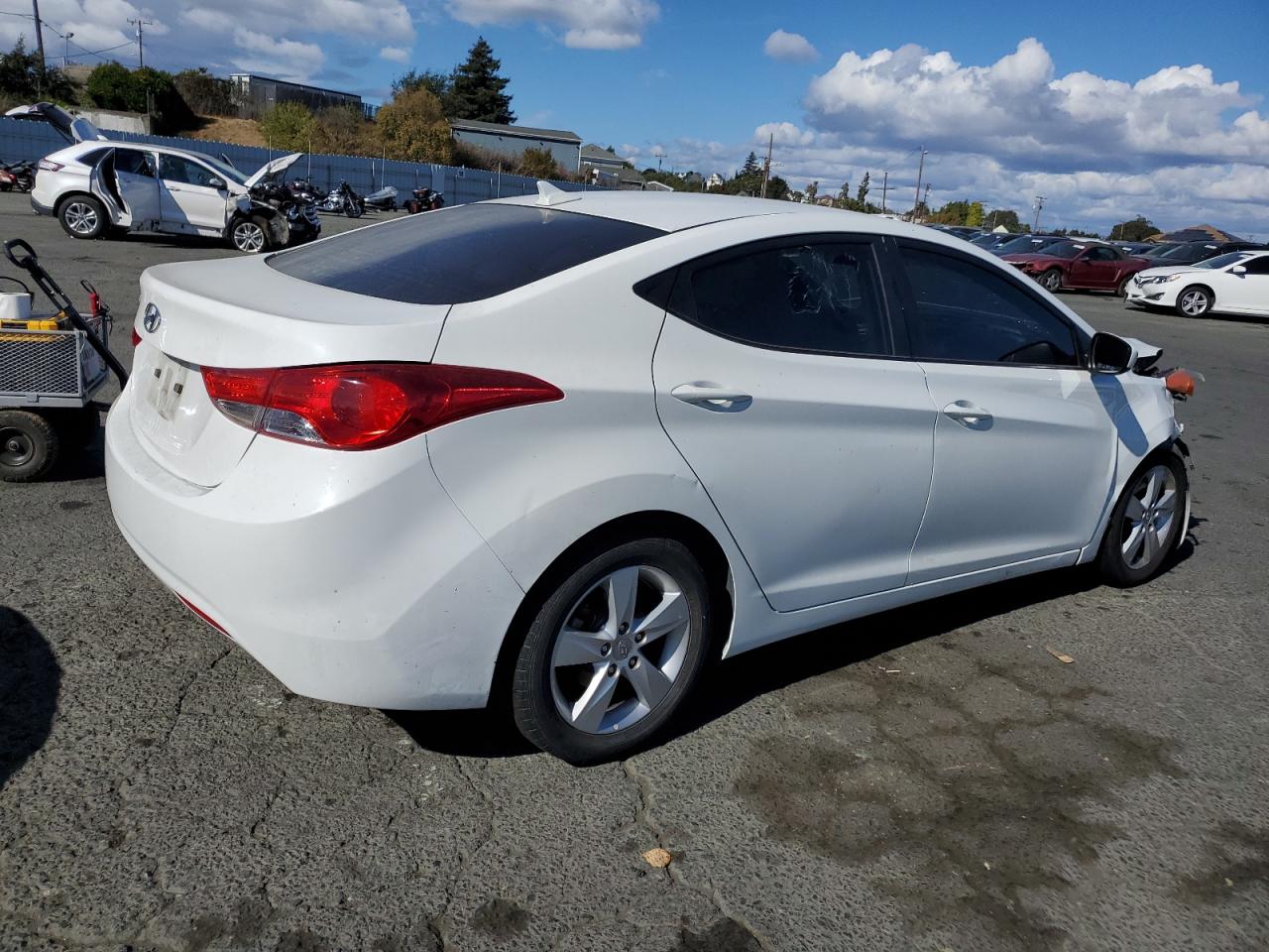 Lot #2989127625 2013 HYUNDAI ELANTRA GL