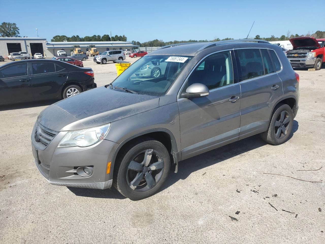 Lot #2979248057 2010 VOLKSWAGEN TIGUAN S