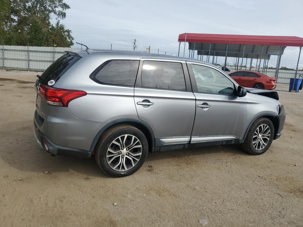 Lot #2883544564 2016 MITSUBISHI OUTLANDER