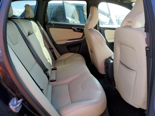2016 VOLVO XC60 T5 PR - YV440MDK4G2791553