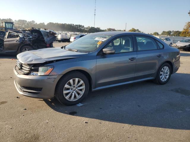 2013 VOLKSWAGEN PASSAT S #2940716385