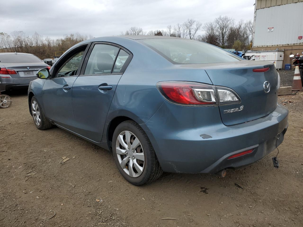 Lot #2959291419 2011 MAZDA 3 I