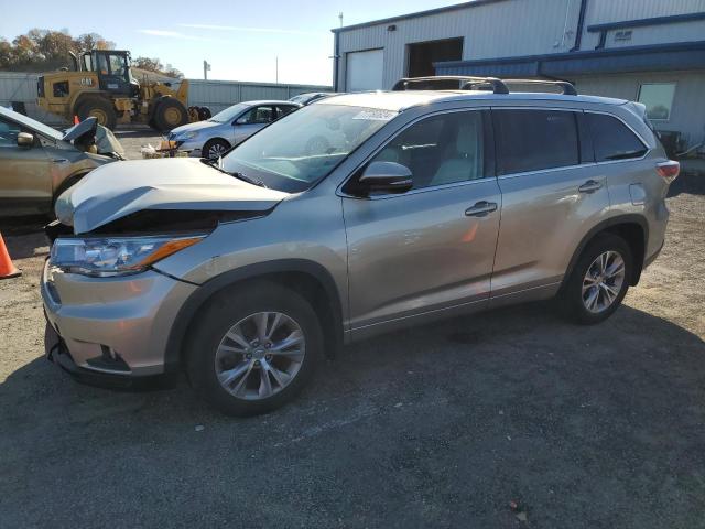 VIN 5TDJKRFH3FS130487 2015 Toyota Highlander, Xle no.1