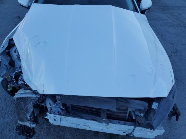 2019 JAGUAR XE - SAJAR4FX2KCP48452
