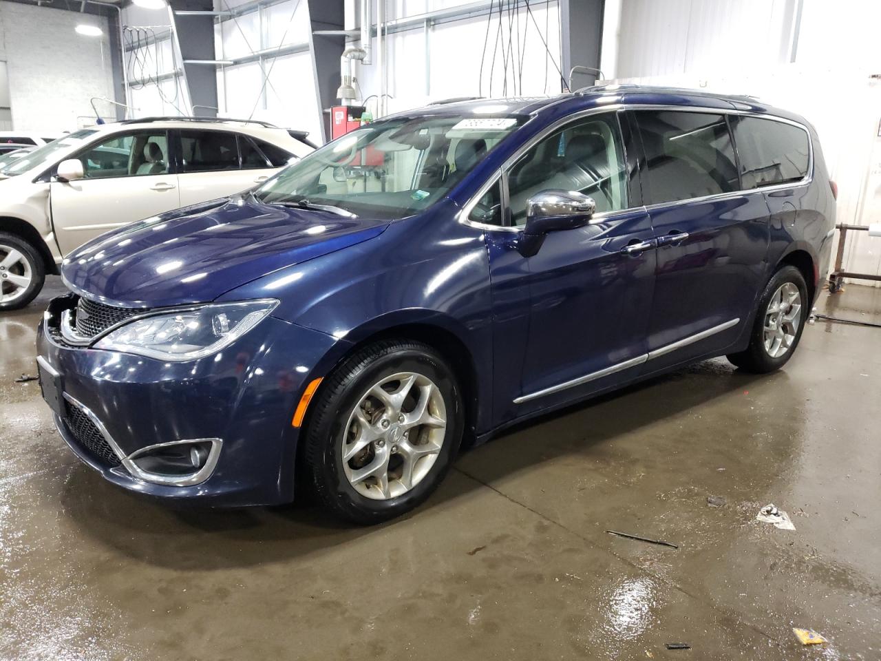 Chrysler Pacifica 2018 RU