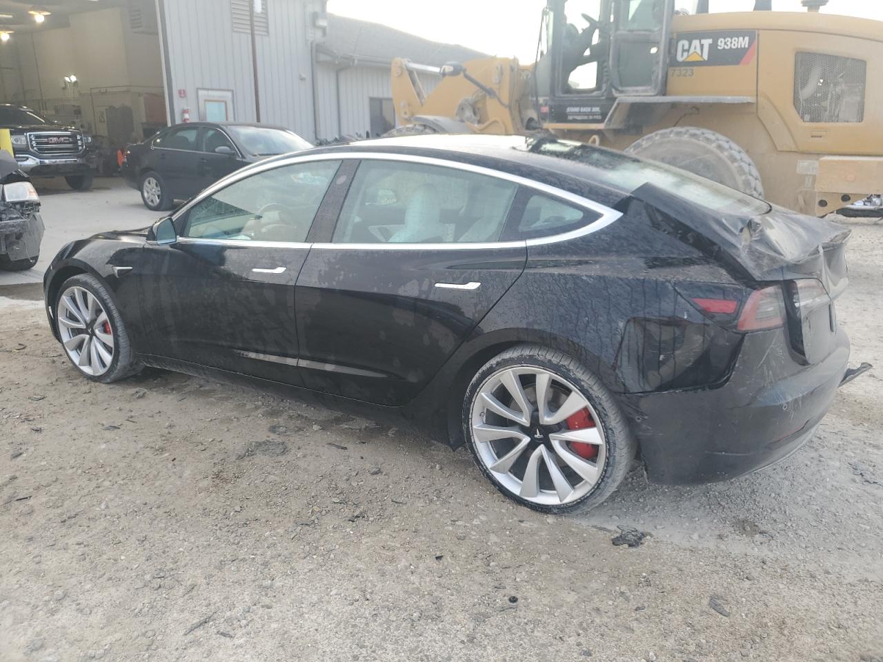 Lot #3033099021 2019 TESLA MODEL 3