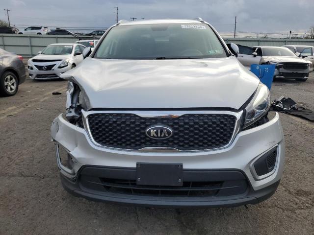 VIN 5XYPGDA59JG409217 2018 KIA Sorento, LX no.5