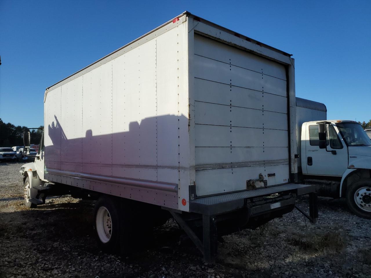 Lot #2921784517 2009 INTERNATIONAL 4000 4300