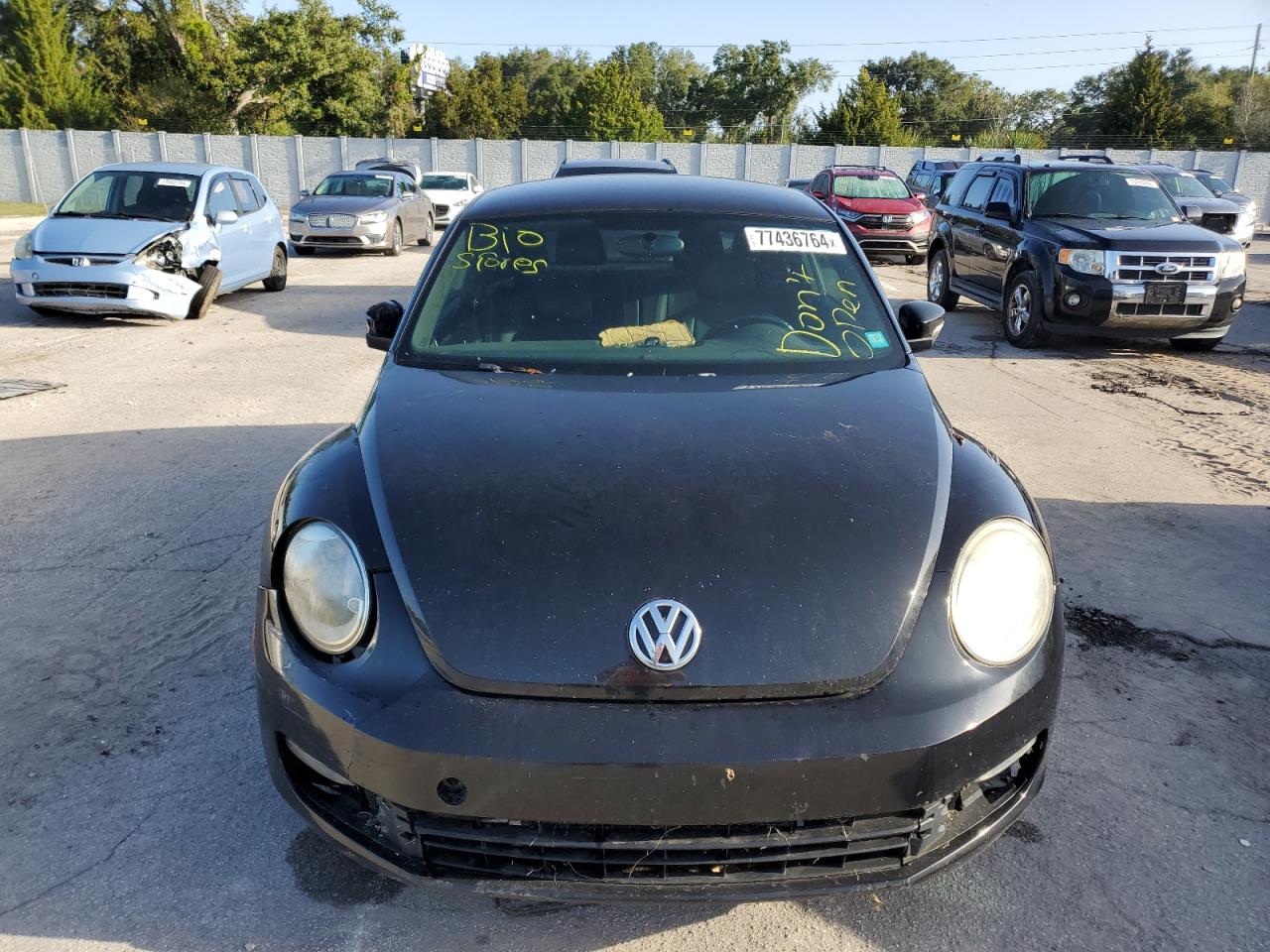 Lot #2952931790 2012 VOLKSWAGEN BEETLE