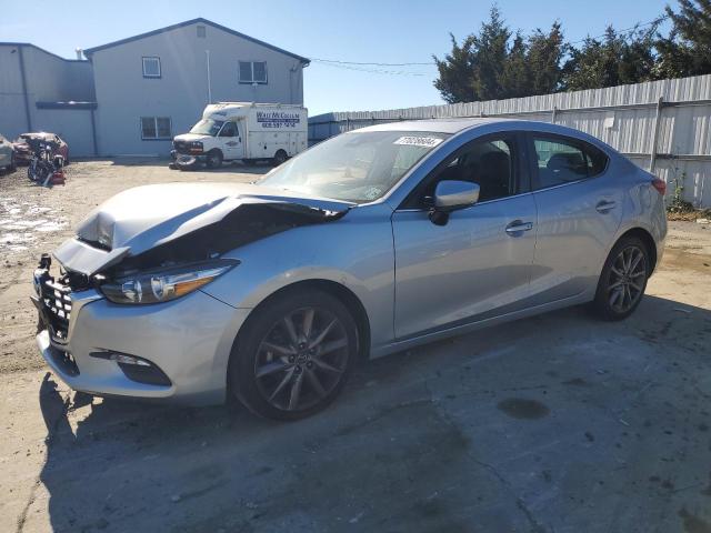 MAZDA 3 TOURING