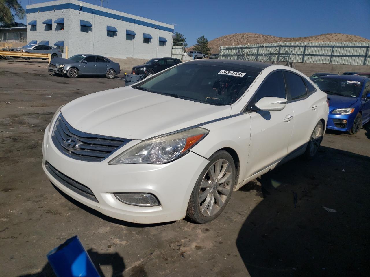 Lot #2911850938 2013 HYUNDAI AZERA GLS