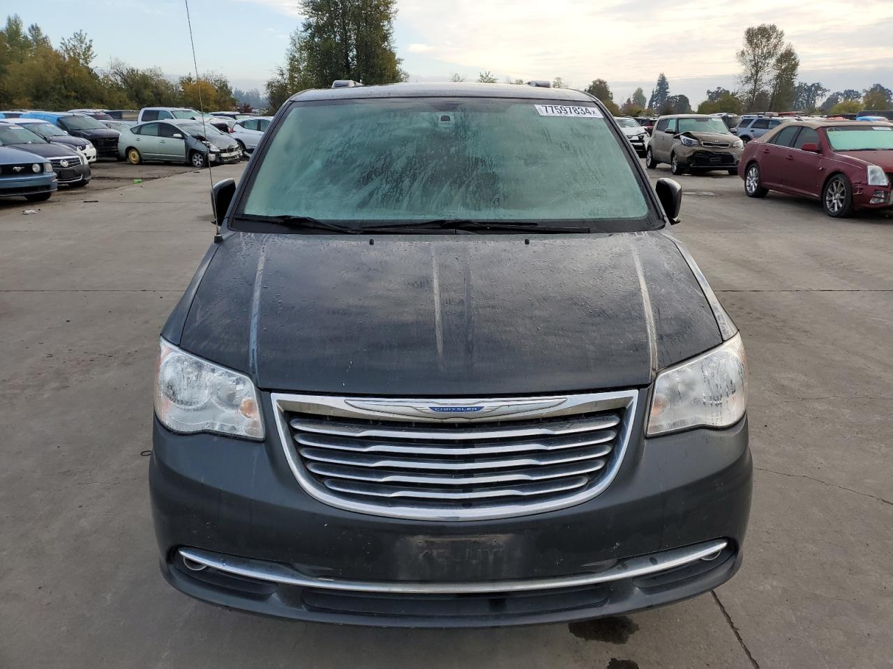 Lot #2977224162 2011 CHRYSLER TOWN & COU