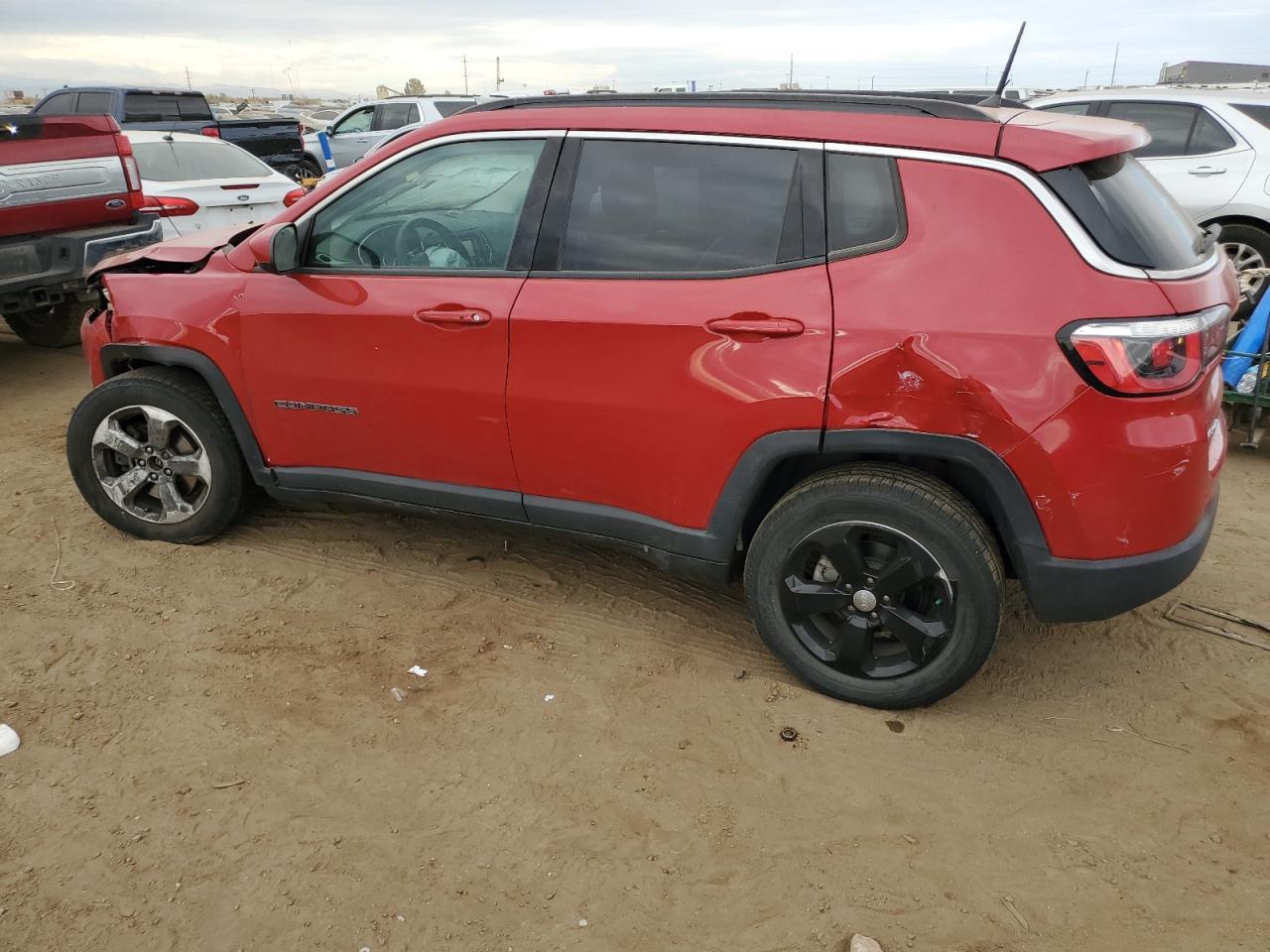 Lot #3021051253 2017 JEEP COMPASS LA