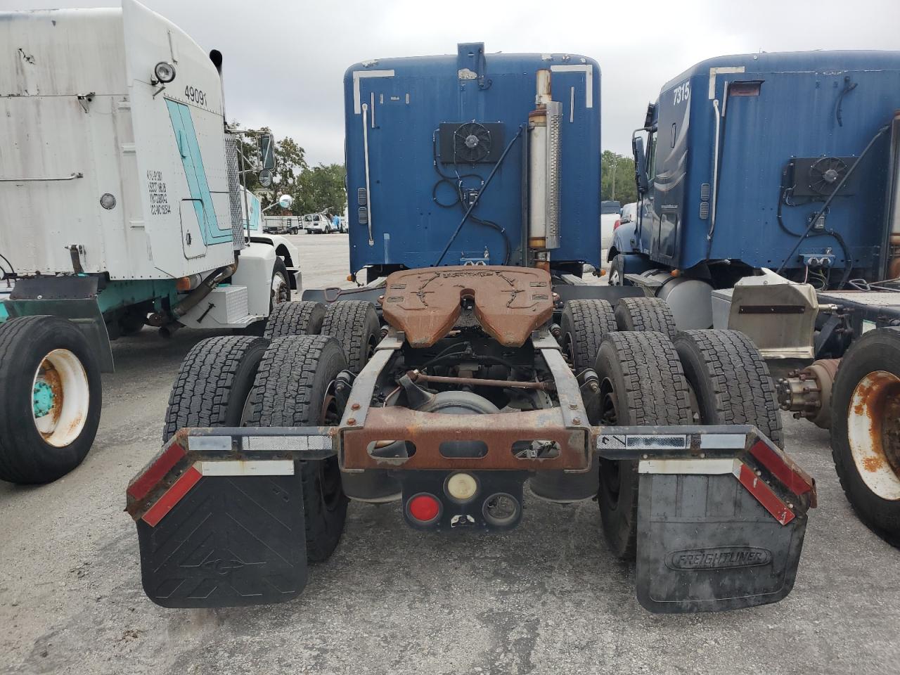 Lot #2944832623 2007 FREIGHTLINER CONVENTION