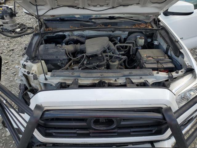 VIN 5TFAX5GN3GX070687 2016 Toyota Tacoma, Double Cab no.11