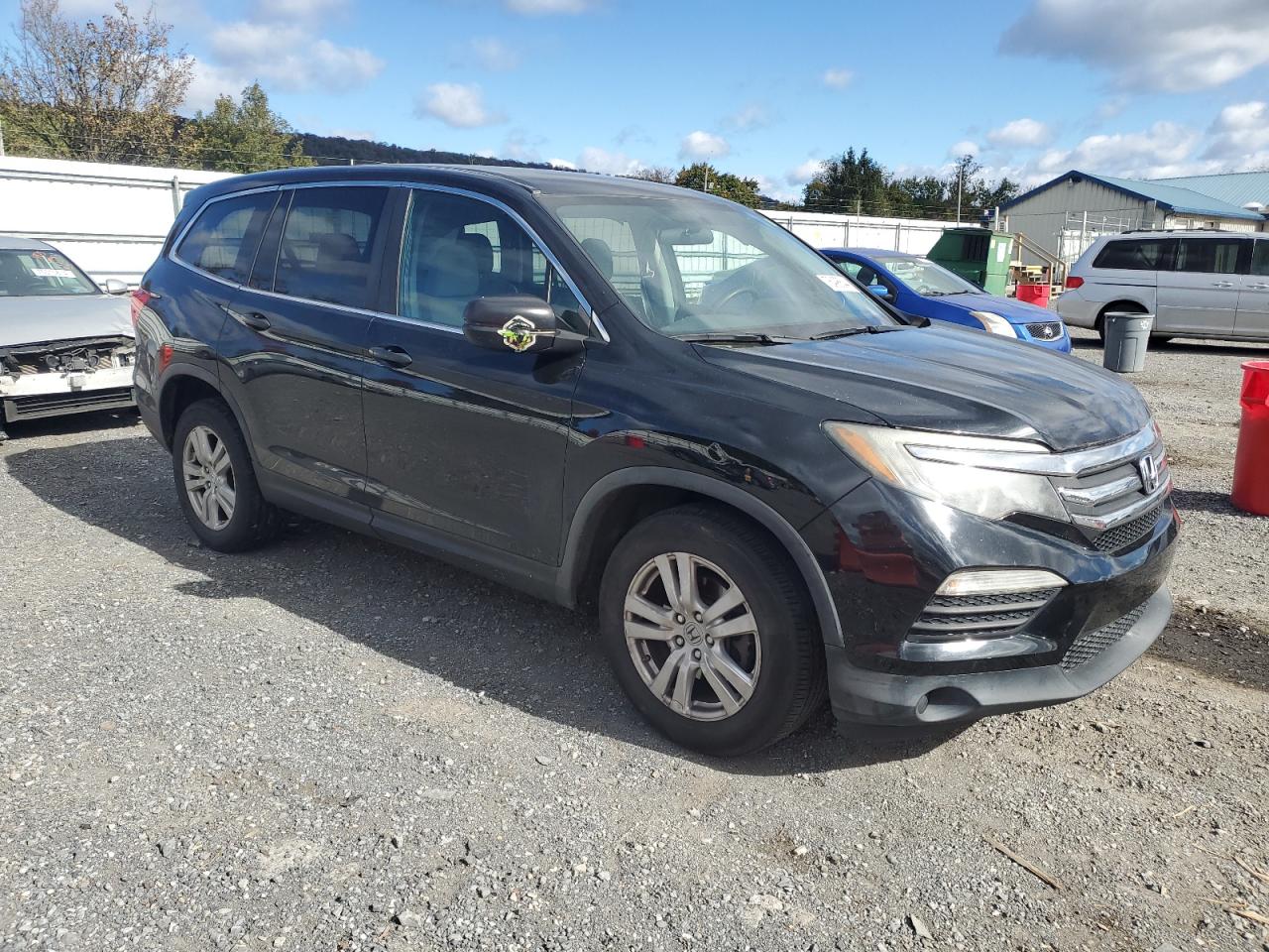 Lot #3048535871 2016 HONDA PILOT LX