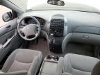 TOYOTA SIENNA LE photo