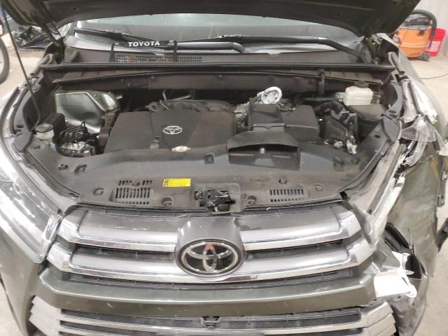 VIN 5TDDZRFH7JS914074 2018 Toyota Highlander, Limited no.12