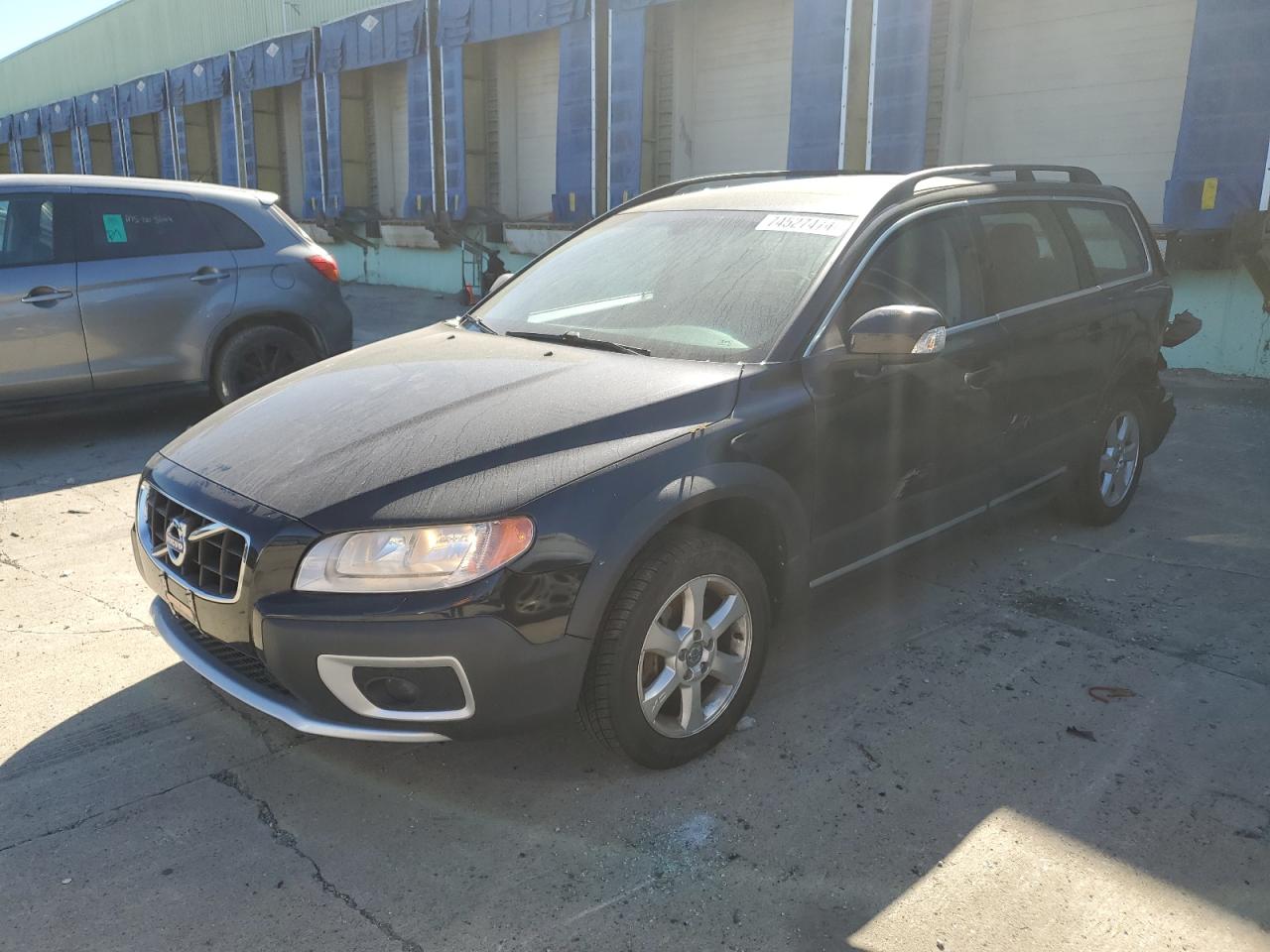 Volvo XC70 2011 Wagon body style