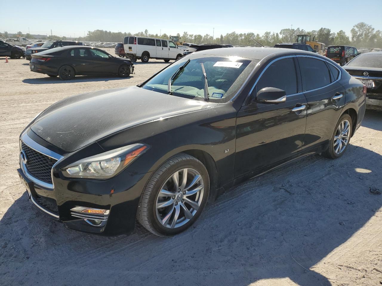 Infiniti Q70 2017 