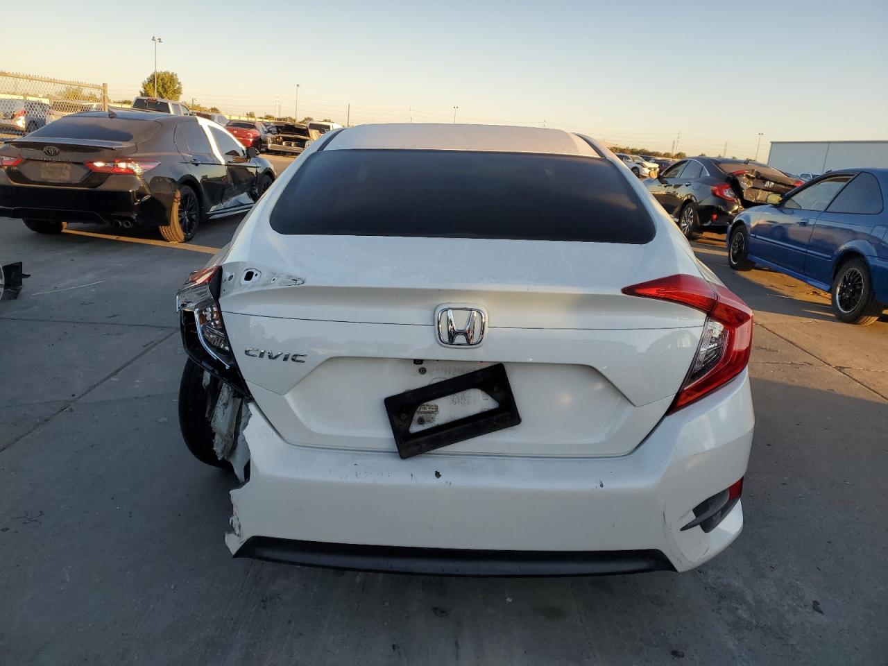 Lot #3033000997 2016 HONDA CIVIC EX