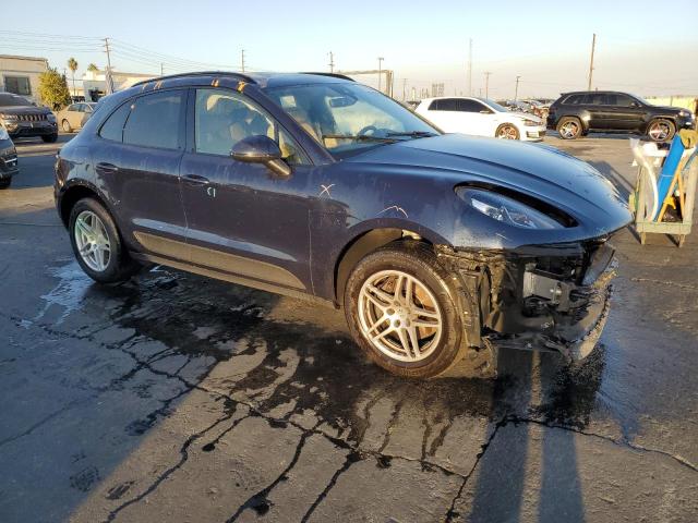 VIN WP1AA2A53KLB07096 2019 Porsche Macan no.4