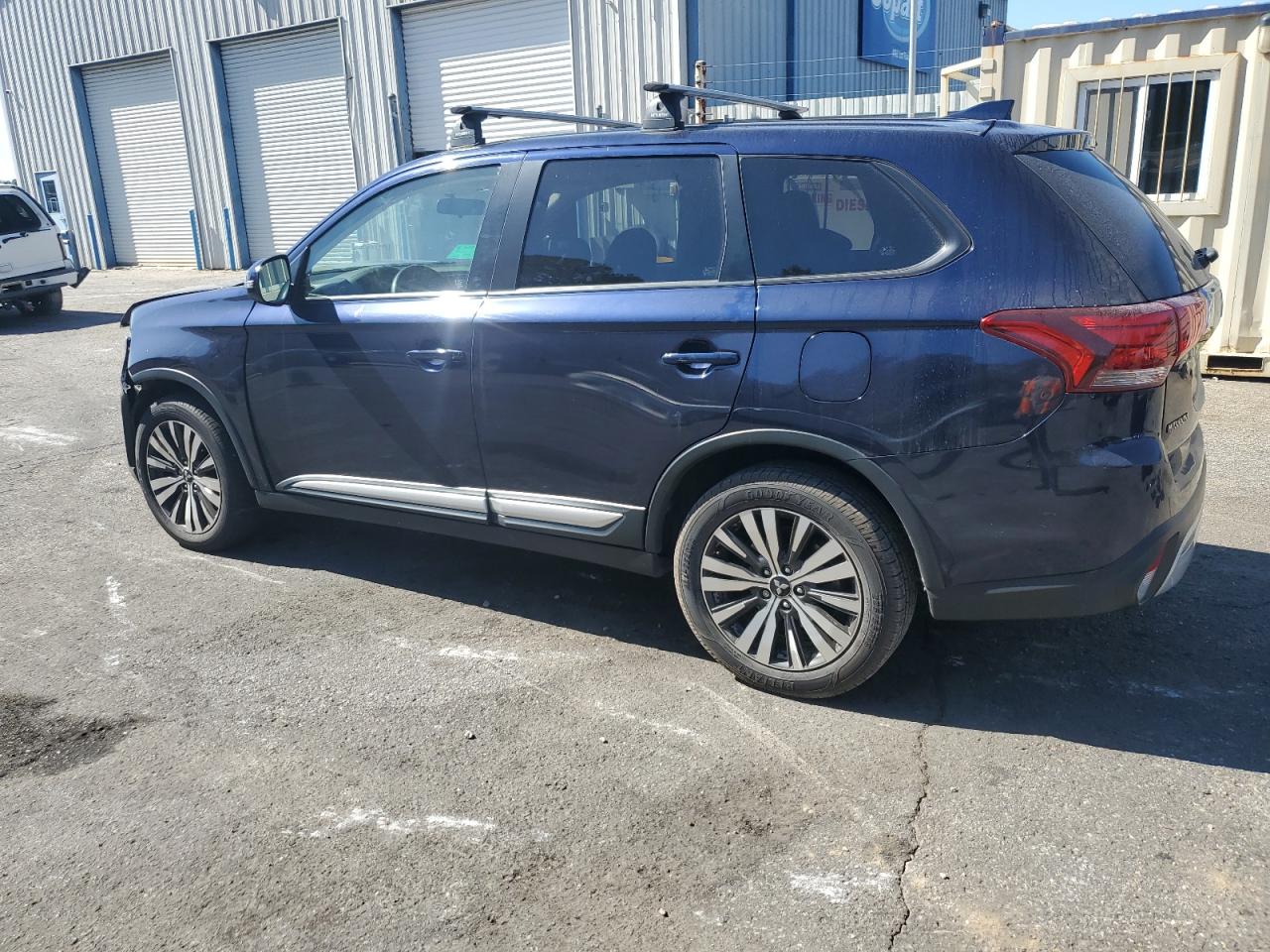 Lot #2943151390 2019 MITSUBISHI OUTLANDER