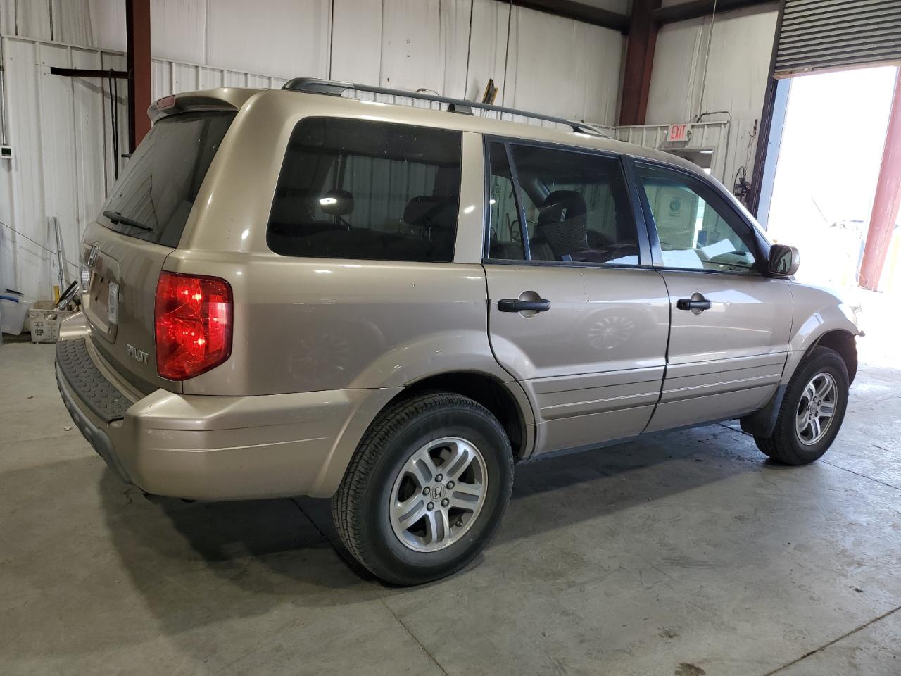 Lot #2957150439 2005 HONDA PILOT EX