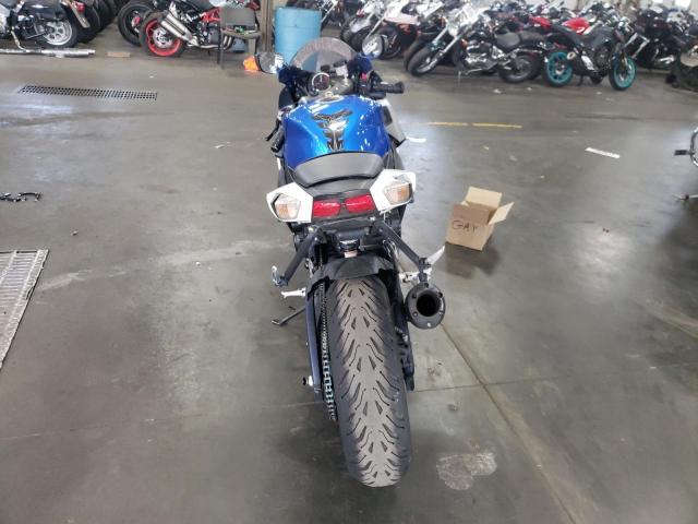 2011 SUZUKI GSX750 - JS1GR7MA8B2102924