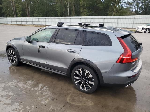 VOLVO V60 CROSS 2020 gray  gas YV4102WK2L1032534 photo #3