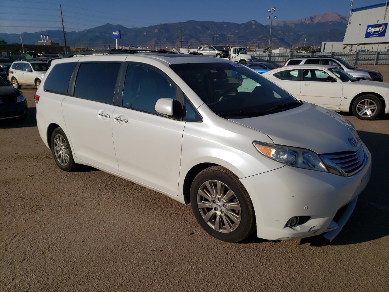 Lot #2919413325 2011 TOYOTA SIENNA XLE