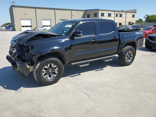 VIN 5TFCZ5AN8JX143913 2018 Toyota Tacoma, Double Cab no.1