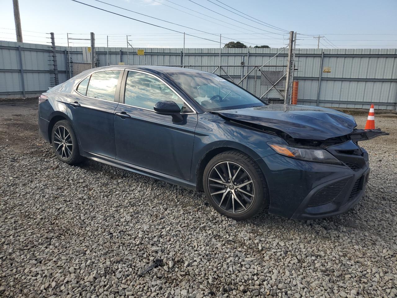 Lot #3021001326 2021 TOYOTA CAMRY SE