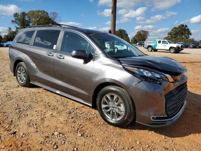 2024 TOYOTA SIENNA XLE - 5TDYRKEC3RS222081