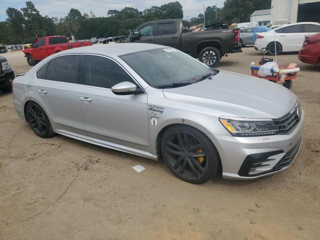 2017 VOLKSWAGEN PASSAT R-L - 1VWDT7A39HC029529