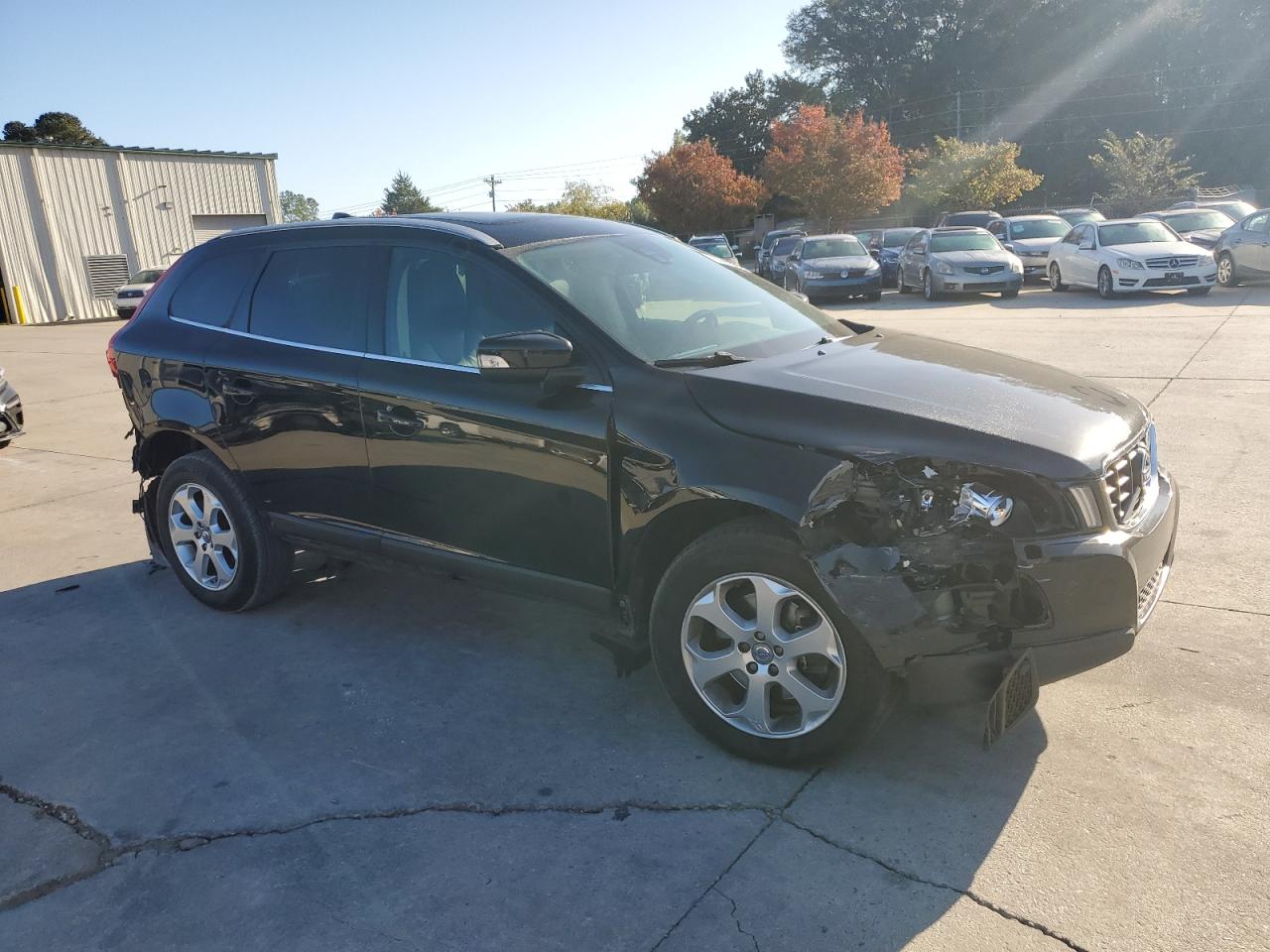 Lot #2952851842 2013 VOLVO XC60 3.2