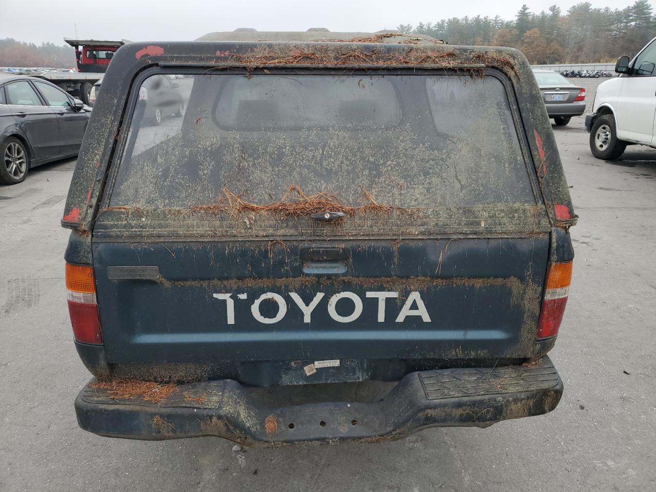 Lot #2990748963 1994 TOYOTA PICKUP 1/2