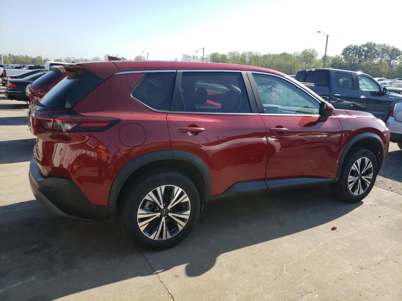 Lot #2935758894 2023 NISSAN ROGUE SV