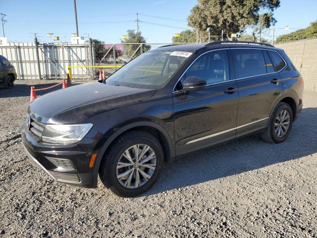 VIN 3VV3B7AX2JM103237 2018 Volkswagen Tiguan, SE no.1