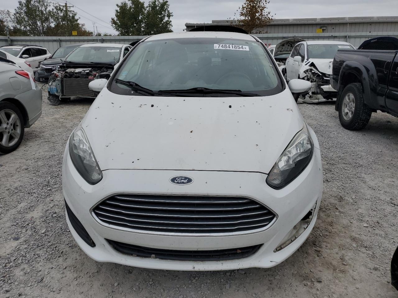 Lot #2907424080 2015 FORD FIESTA SE