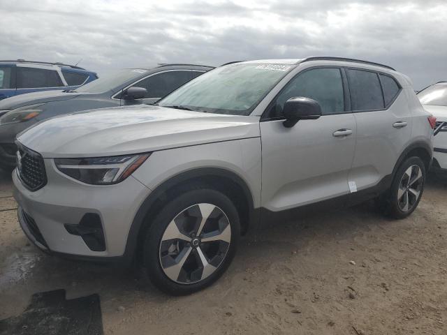 VOLVO XC40 PLUS 2023 silver  gas YV4L12UW6P2064530 photo #1