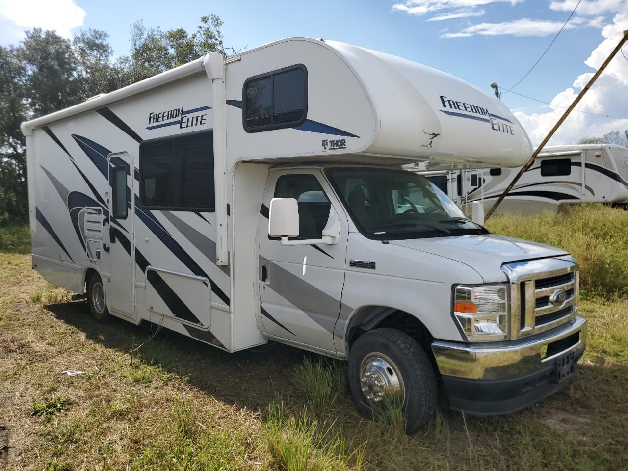 Ford E-350 2021 Econoline