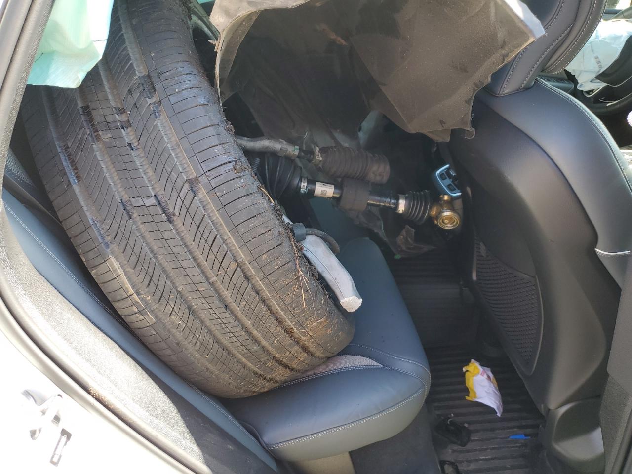 VOLVO XC60 B5 R-DESIGN